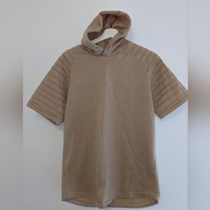 Tan short sleeve hoodie quilted short sleeve Sz M